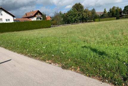 Bauplatz für ein Doppelhaus in Rammingen