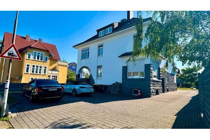 Großes Zweifamilienhaus Stadtvilla auf 1.279 m² in Herford