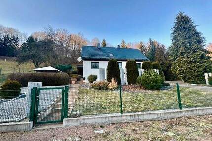 Einfamilienhaus mit Pool - Zwischen Idylle und Stadtleben - in einem Ortsteil von Schmalkalden