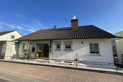 Haus zum Kaufen in Elsenfeld Schippach 325.000,00 € 163 m² - Elsenfeld / Schippach