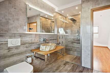 Haus zum Kaufen in Mönchengladbach 690.000,00 € 269 m²