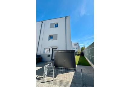 Neuwertiges Reihenendhaus in Höchstadt - 136m² - provisionsfrei - Höchstadt an der Aisch