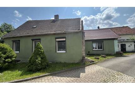 Haus zum Kaufen in Gröningen 49.900,00 € 100 m²