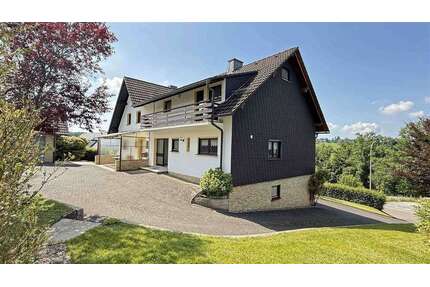 Haus zum Kaufen in Reichshof 445.000,00 € 234 m²