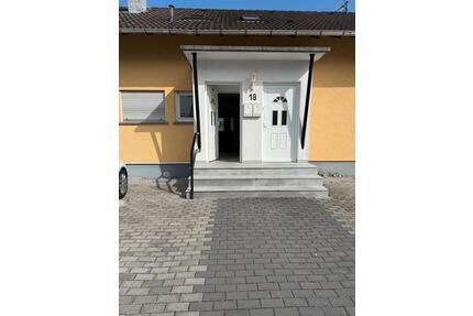 Familienfreundliche 3-Zimmerwhg 105qm mit Terrasse, Balkon&Stellp - Oberderdingen