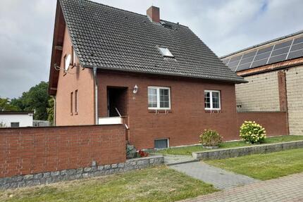 Einfamilienhaus 120qm in Goldbeck zu verkaufen - Arneburg