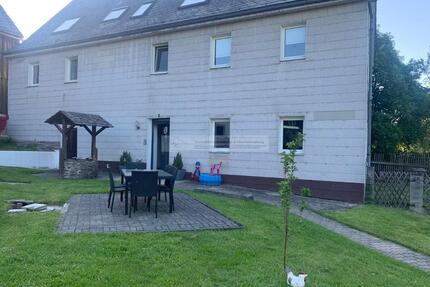 Großfamilien aufgepasst! Wohnungen 3- 4 odermit 2-Zimmer-EG zur Miete in Bad Weißstadt-Birk - Weißenstadt