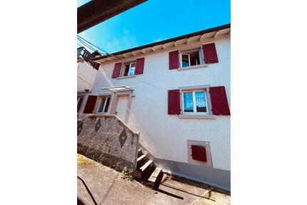 Ehemaliges Bauernhaus mit Scheune & Garten in Binzen