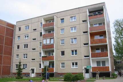 Wohnung zum Mieten in Magdeburg 375,00 € 63.97 m²