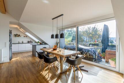 Mit Weitblick: traumhafte 3-Zimmer-DG-Wohnung in attraktiver Lage - Oberboihingen