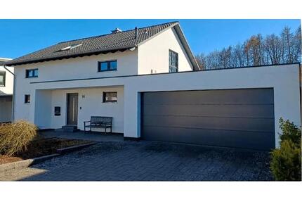 Modernes Einfamilienhaus, Doppelgarage, Garten (provisionsfrei) - Kastellaun