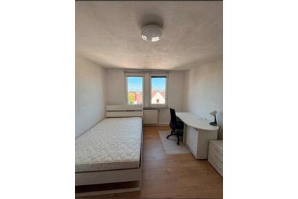 Vollmöbliertes WG-Zimmer Heilbronn frei ab 25.04. - renoviert