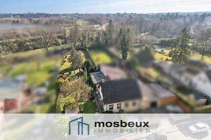 Freistehende und potentialreiche Doppelhaushälfte auf weitläufigem Grundstück (Süd-West-Ausrichtung) - Aachen
