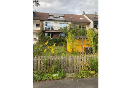 2 Familienhaus in ruhiger Südhanglage in Millrath mit PV Anlage - Erkrath