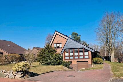 Gepflegtes Einfamilienhaus in 25779 Hennstedt zu vermieten