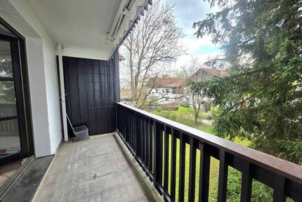 Ruhige Wohnung im Grünen- ERSTBEZUG nach Sanierung - Deisenhofen