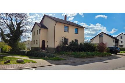 Haus in Überherrn-Altforweiler, Sanierungsbedarf, 858m2 Garten