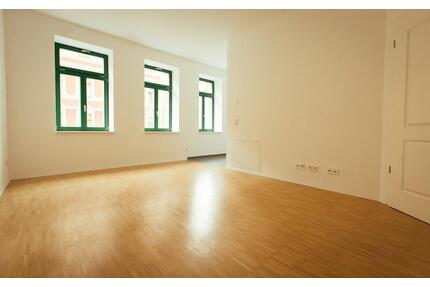 Helle und hochwertige 3-Raumwohnung mit großem Balkon - WE02 - Leipzig Altwest