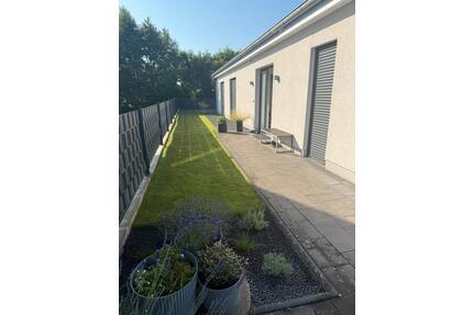 Moderner KfW-55 Winkelbungalow-hochwertige Ausstattung v. Privat - Tespe