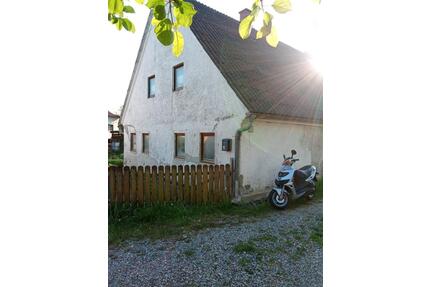 Einfamilienhaus zum herrichten - 134.000,00&nbsp;EUR Kaufpreis, ca.&nbsp; 135,00&nbsp;m&sup2; in Altenmünster (PLZ: 86450)
