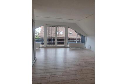 3 Zimmer Dachgeschoss Wohnung zu vermieten - Münster (Hessen)