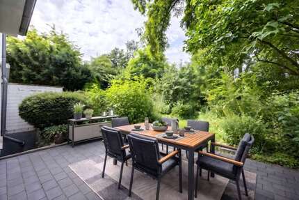 Haus zum Kaufen in Düsseldorf 650.000,00 € 205 m²