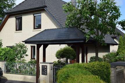 Haus zum Mieten in Hamburg 2.650,00 € 136 m²