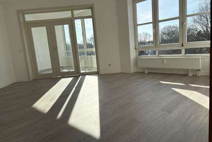 Wohnung zum Kaufen in Norderstedt 329.000,00 € 83 m²