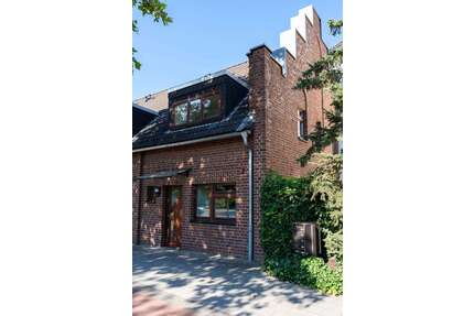 Wohnung zum Kaufen in Krefeld 210.000,00 € 95 m²