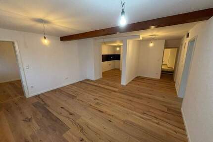 +++STILVOLL RENOVIERTE 4-ZIMMER -EIGENTUMSWOHNUNG MIT GARTENANTEIL ZU VERKAUFEN+++ - Schwabach Wolkersdorf