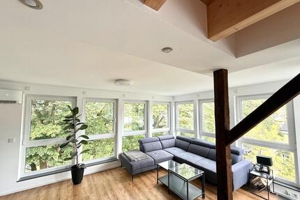Penthouse-Flair Stadtpark Bochum: Exklusive Dachgeschosswohnung