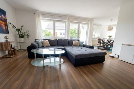 Modern + Schick, 3,5 Zi-Wohnung, 90 m2, Südbalkon, Stellpl., EBK - Bielefeld Heepen