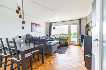 Wohnung zum Kaufen in Ahrensburg 150.000,00 € 52.37 m²