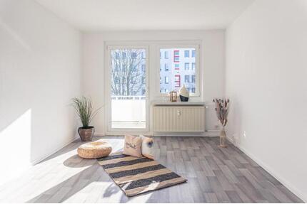 Neu sanierte Familienwohnung mit Wohlfühlbalkon - Chemnitz Adelsberg