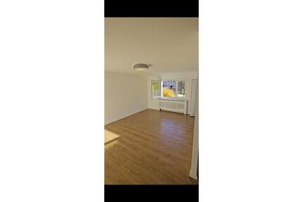 Modernisierte 2-Zi-Wohnung m. Balkon – ruhig & grün in Zehlendorf - Berlin Steglitz-Zehlendorf
