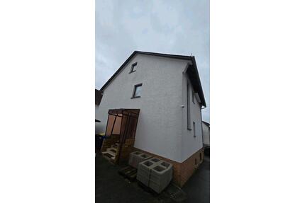 Eineinfamilienhaus Frei stehend in Biskirchen - Leun