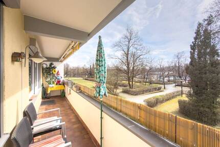 Helle 3-Zimmer-Eigentumswohnung mit Balkon in München-Neuperlach