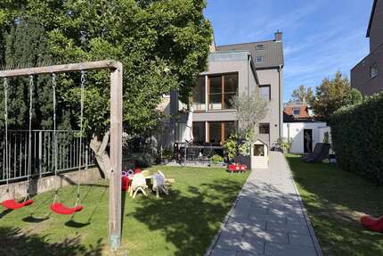 Haus zum Mieten in Köln 2.500,00 € 152 m²
