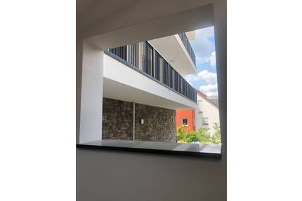 Neubau-Mietwohnungen in 93133 Burglengenfeld, teilmöbliert mit Südwest-Terrasse und privatem Garten