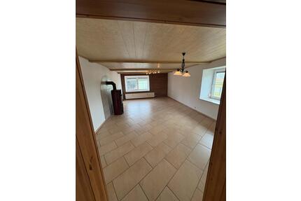 Großzügige 3 Zimmer Wohnung im Grünen mit Terrasse - Hohn