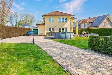 Haus zum Kaufen in Bremen Oberneuland 849.000,00 € 191.85 m² - Bremen / Oberneuland