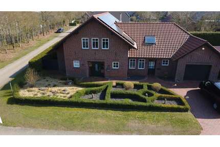 Haus zum Kaufen in Dersum 489.000,00 € 283.57 m²