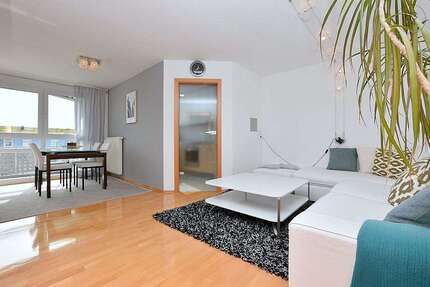 Wohnung zum Mieten in Stuttgart 1.690,00 € 82 m²