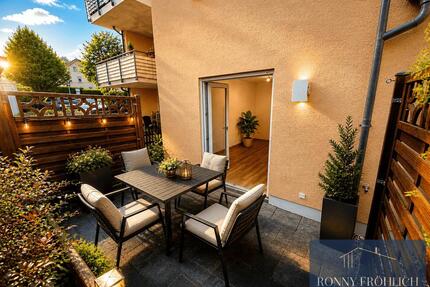 stufenlose, renovierte, komfortable 2-Raum-Wohnung im Erdgeschoss mit Terrasse Oelsnitz Erzgebirge - Oelsnitz (Erzgebirge)