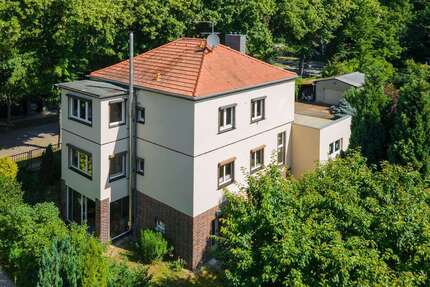 Haus zum Kaufen in Neuenhagen bei Berlin 650.000,00 € 150.53 m²