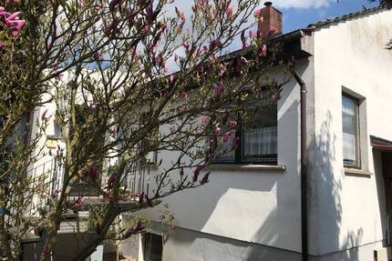 Freistehendes Einfamilienhaus mit zusätzlichem Ferienhaus in ruhiger Wohnlage von Lärz