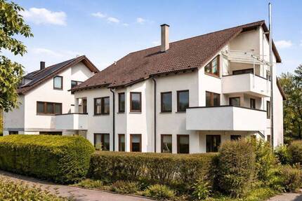 Attraktive Gelegenheit in beliebter Lage - Sofort freie Eigentumswohnung mit Eckbalkon und Garage - Metzingen