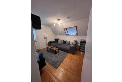 Schöne Dachgeschosswohnung in Hanau Großauheim