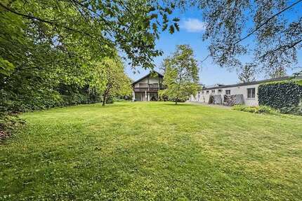 Haus zum Kaufen in Waldkraiburg 549.000,00 € 201 m²