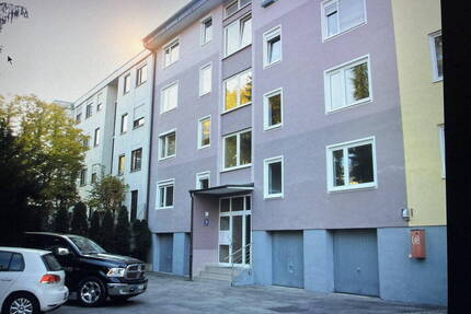 Freie, attraktive, 3 Zimmer Whg, München-Halaching